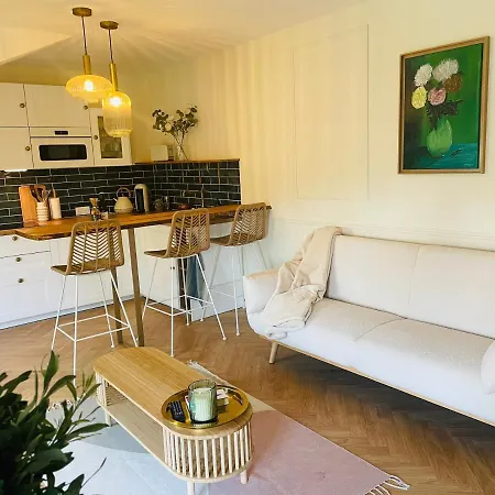 Chevremont Apartment