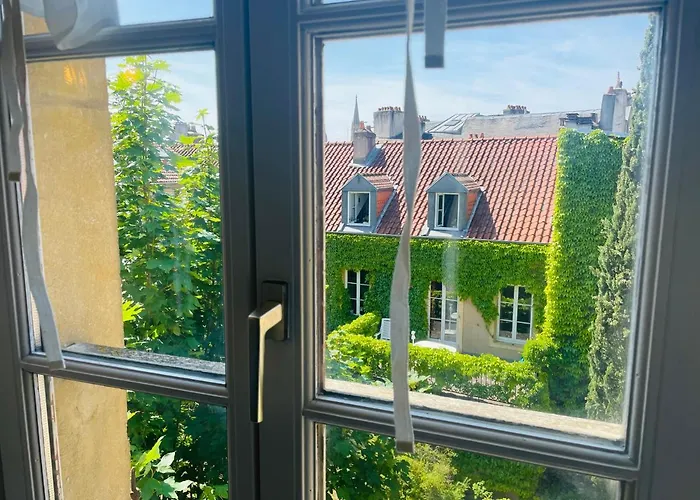 Chevremont Apartment